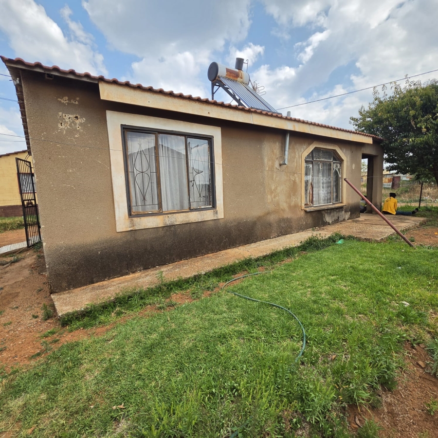 2 Bedroom Property for Sale in Ikageng North West